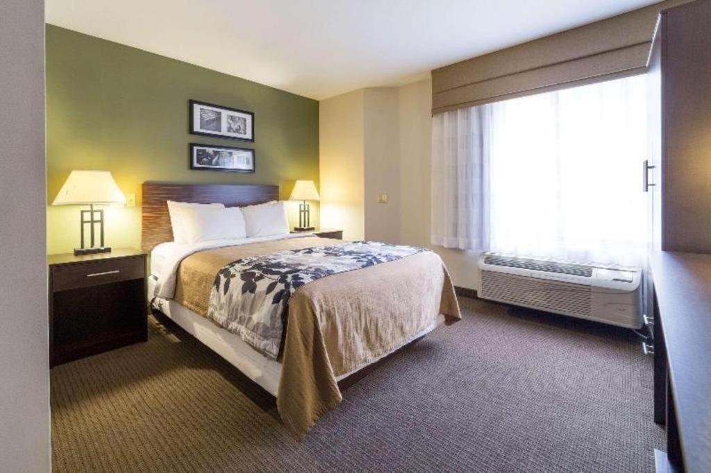 Sleep Airport Hotel 2*