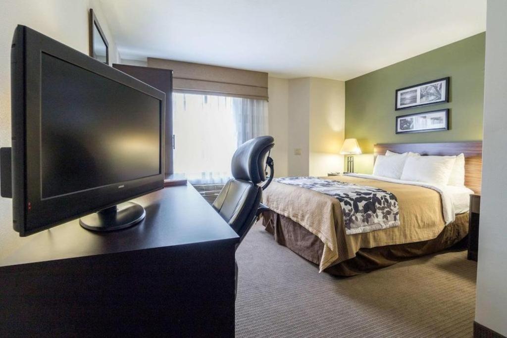 Sleep Airport Hotel 2*
