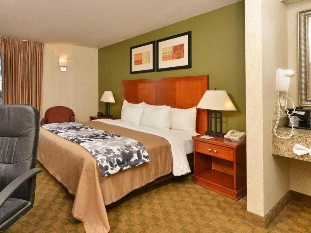 Hotel Sleep Airport