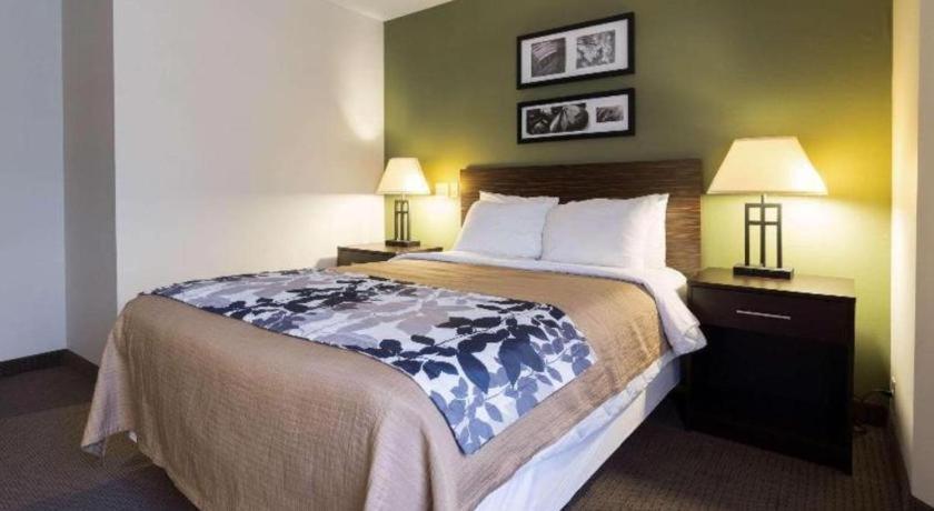 Sleep Airport Hotel